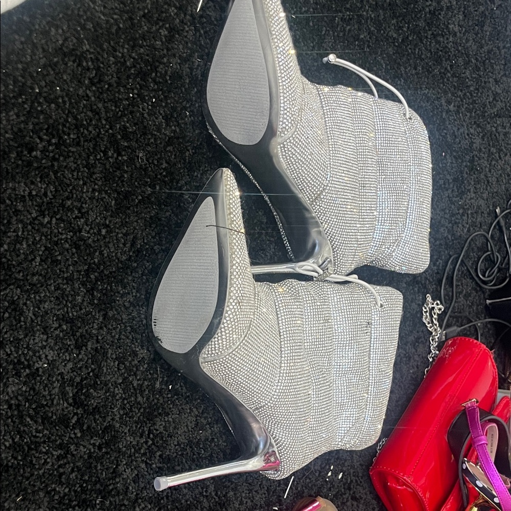 Steve Madden Shimmering Silver Heels
